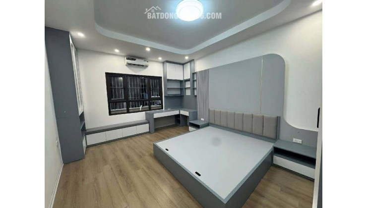 NHÀ GẦN PHỐ XÃ ĐÀN_NGÕ THÔNG 3 GÁC TRÁNH_KINH DOANH NHỎ_36m2 x 5T_FULL NỘI THẤT, hơn 8 tỷ